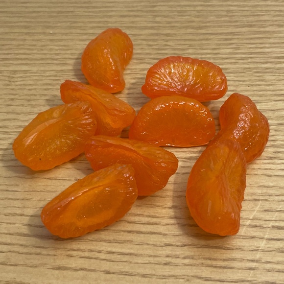 Vtg Realistic Rubber Orange Tangerine Pieces Faux Fruit Citrus Prop MCM Rare! - Picture 1 of 5